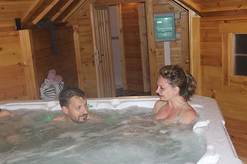 Sauna & Jacuzzi privatif